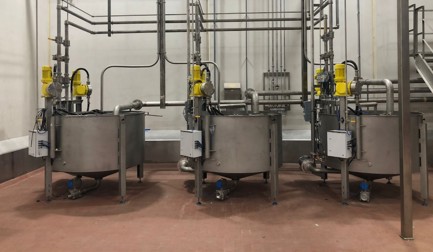 Transporte a vácuo em uma planta de processamento avícola